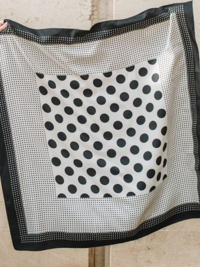 Foulard carré à poids