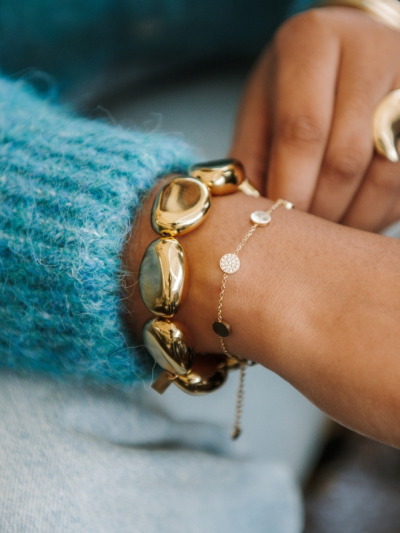 Gros bracelet doré
