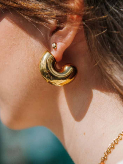 Grosse boucle d'oreille