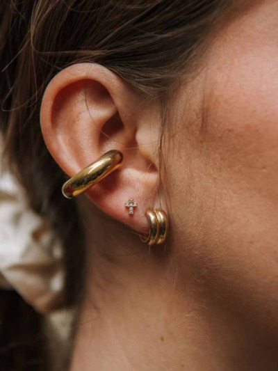 Piercing croix
